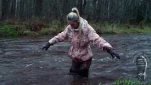 autumn-mud-playing_19.jpg