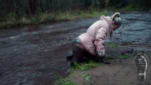 autumn-mud-playing_24.jpg