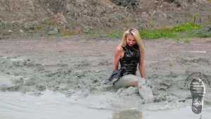 barbie-in-mud-part-2_12.jpg