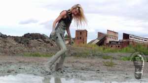 barbie-in-mud-part-2_23.jpg