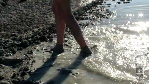 barefoot-walking-in-deep-mud_10.jpg