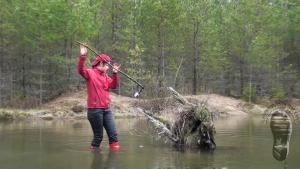 brook-is-searching-for-wet-adv_10.jpg