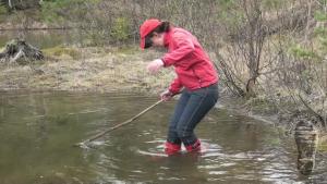 brook-is-searching-for-wet-adv_4.jpg