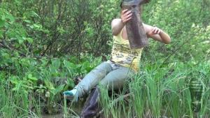 brook-playing-in-the-mud_11.jpg