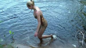 catsuit-mud-and-gunge_21.jpg