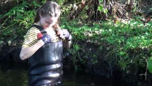 darina-walks-and-swims-in-ches_15.jpg