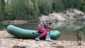 darinas-green-farmer-boots_1.jpg