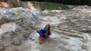 dirty-snowsuit_14.jpg