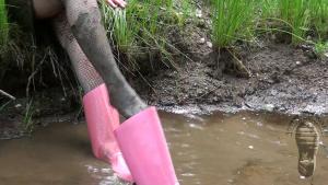 forest-adventures-in-thick-mud_23.jpg