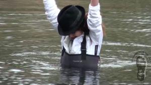 girl-in-chest-waders-adventur_16.jpg