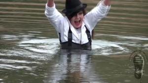 girl-in-chest-waders-adventur_19.jpg