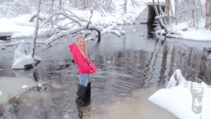 good-mud-and-cold-water_14.jpg