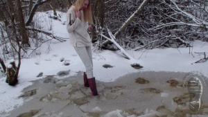 heeled-wellies-and-ice_12.jpg