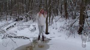 heeled-wellies-and-ice_5.jpg