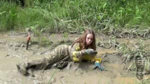 her-muddy-rainwear_14.jpg