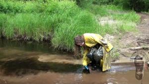 her-muddy-rainwear_17.jpg