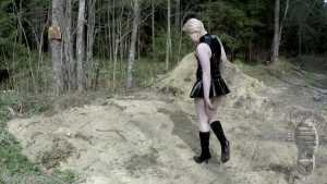 high-heels-walking_8.jpg