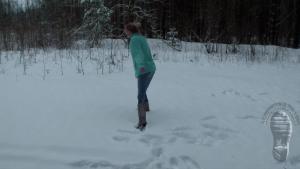 icy-queen-in-snowy-puddle_12.jpg