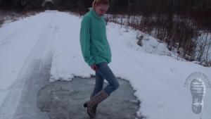 icy-queen-in-snowy-puddle_3.jpg