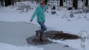 icy-queen-in-snowy-puddle_7.jpg