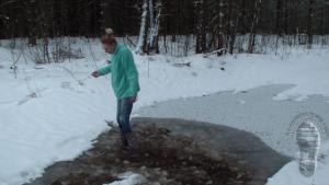 icy-queen-in-snowy-puddle_9.jpg