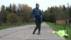 jeans-girl-in-waders-and-neon_5.jpg