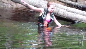 latexwaterwellies_15.jpg