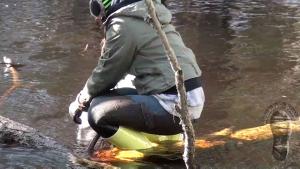 launching-a-wishboat-adventur_15.jpg
