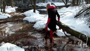 leaky-boots-in-deep-mud_10.jpg