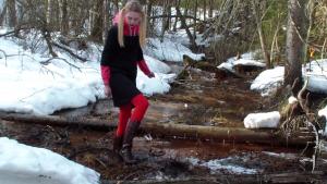 leaky-boots-in-deep-mud_17.jpg