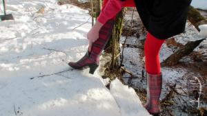 leaky-boots-in-deep-mud_5.jpg