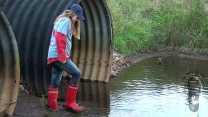 mudding-in-red-nokian-rubberbo_5.jpg
