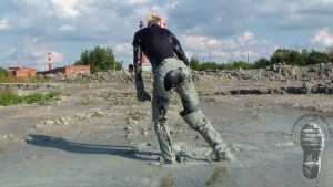 muddy-catsuite_14.jpg