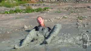 muddy-catsuite_18.jpg