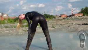 muddy-catsuite_6.jpg