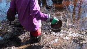 muddy-darina-in-her-hip-waders_16.jpg
