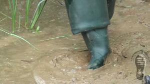 muddy-fishing-part-2-in-gre_8.jpg