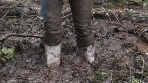 muddy-incident-brook-in-white_16.jpg