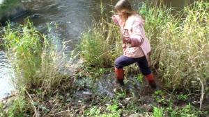 muddy-schoolgirl_17.jpg