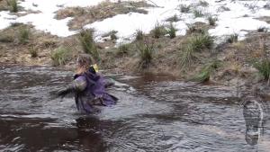muddy-spring-pastimes-in-wader_10.jpg