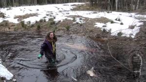 muddy-spring-pastimes-in-wader_11.jpg