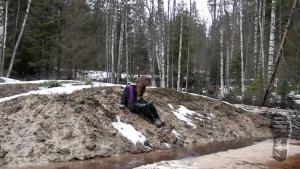 muddy-spring-pastimes-in-wader_17.jpg