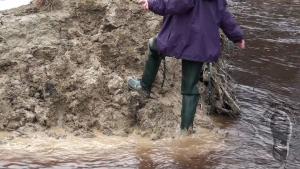 muddy-spring-pastimes-in-wader_4.jpg