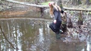 muddy-swamp-witch_22.jpg