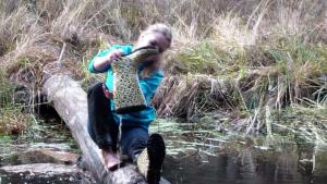 tiger-in-the-mud_21.jpg