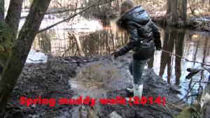 top-15-girls-in-water-and-mud_5.jpg