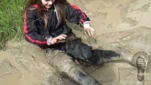 top-20-wet-girls-in-waders_16.jpg