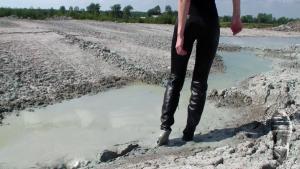 totally-messy-heels_10.jpg
