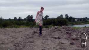 trashy-heels-and-nylons_3.jpg