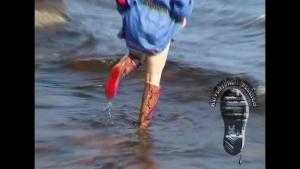 treacherous-surf-and-red-welli_23.jpg